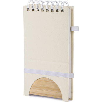 Libreta fabricada con cartones de leche