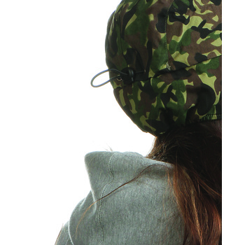 Gorra polar 4 paneles forro polar/nylon camuflaje