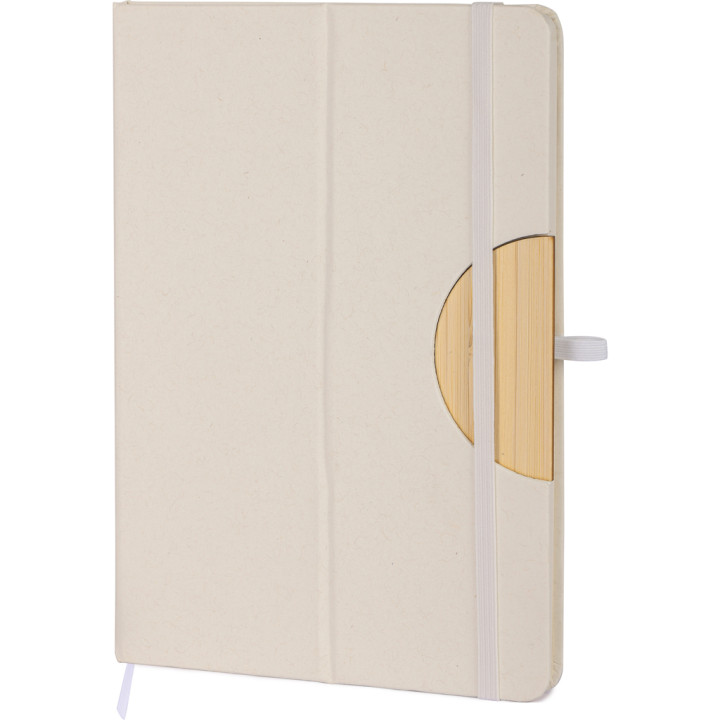 Cuaderno fabricado con cartones de leche con tarjeta nfc