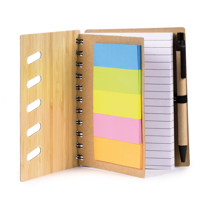 Cuaderno fabricado en bambú