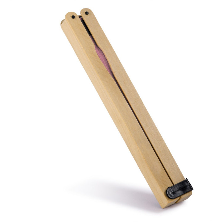 Pai pai de madera y papel